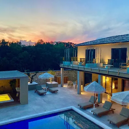 La Maison D'ambrine - La Ibiza Villa *